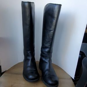 UGG Tall leather boots size 9